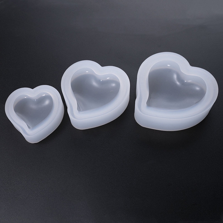 DIY Crystal Epoxy Mold Cake Mold Jewelry Love Highlight Mirror Size Peach Heart Silicone Mold