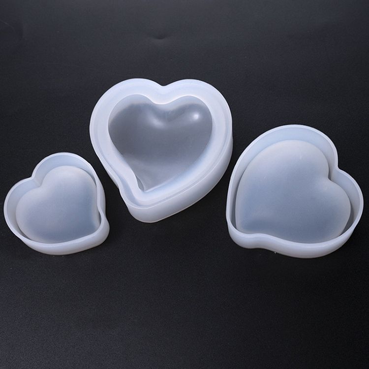 DIY Crystal Epoxy Mold Cake Mold Jewelry Love Highlight Mirror Size Peach Heart Silicone Mold