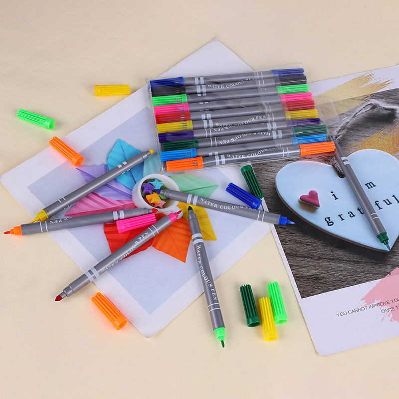 Kearing DIY Permanent Fabric Marker 12 Colors T Shirt Marking Pen Fiber Tip Kids ASTM