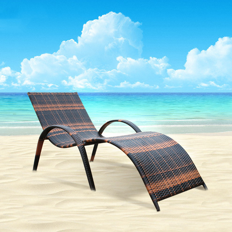 Wholesale Customized Rattan Sun Chair Beach Lounge Chair Stackable Villa Courtyard Outdoor Swimming Pool Leisure Sun Lounger GYM