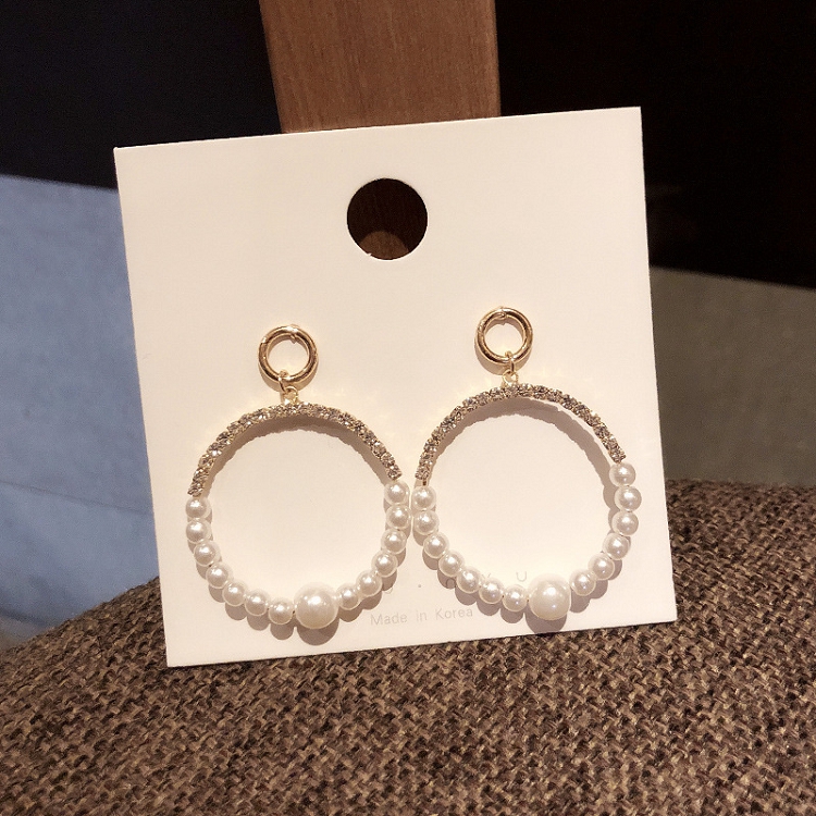 Europe and the United States fashion pearl earrings exaggerated big ring earrings with a high sense of personalized earrings