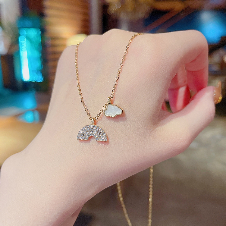 Korean version of the new super fairy rainbow cloud titanium steel necklace female network red with micro inlaid diamond super flash pendant clavicle chain