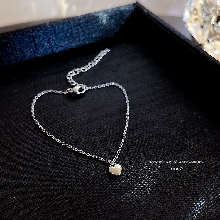 Korean temperament love bracelet female INS tide simple heart boudoir gift fashion heart pendant hand ornaments