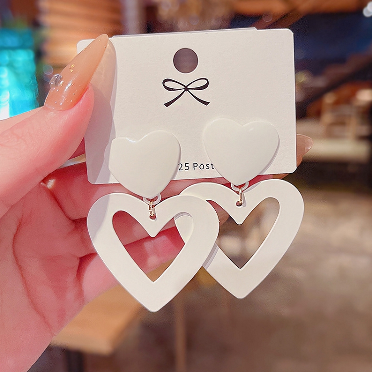 Summer small pure and fresh love ear stud South Korea INSTAGRAM net red girl simple earrings design temperament ear accessories