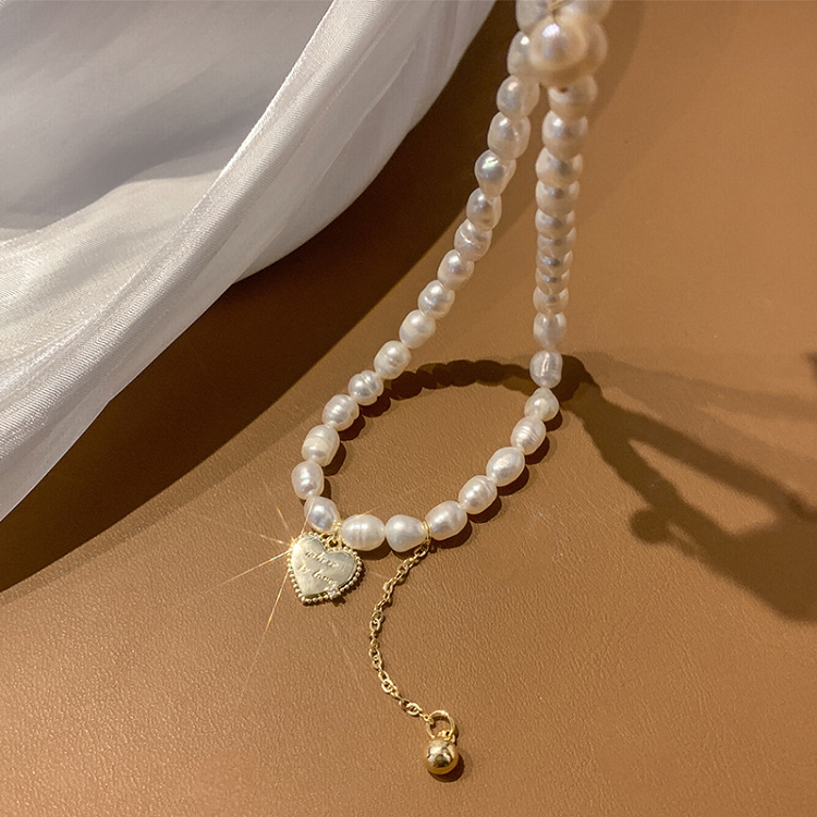 2021 new natural freshwater pearl niche design high sense of French retro love chain pendant jewelry women 