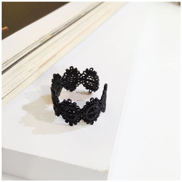 Japanese and South Korea spring lace ring female opening hollow-out lace hand ring knuckle tail ring retro palace temperament girl 