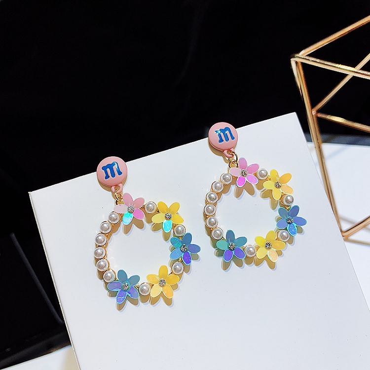 Hyuna Wind flower earrings daisies earrings dragonfly earrings 2019 new tide net celebrities senior sense of minority 