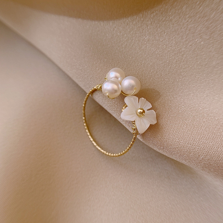 French retro Baroque natural pearl ring tail ring INS female plum index finger ring shell flower ring 