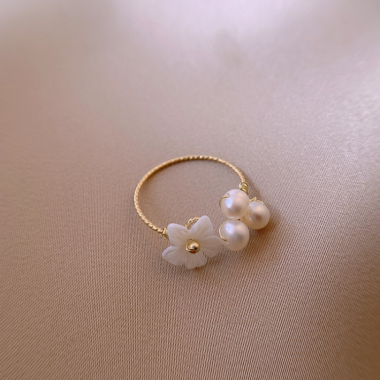 French retro Baroque natural pearl ring tail ring INS female plum index finger ring shell flower ring 