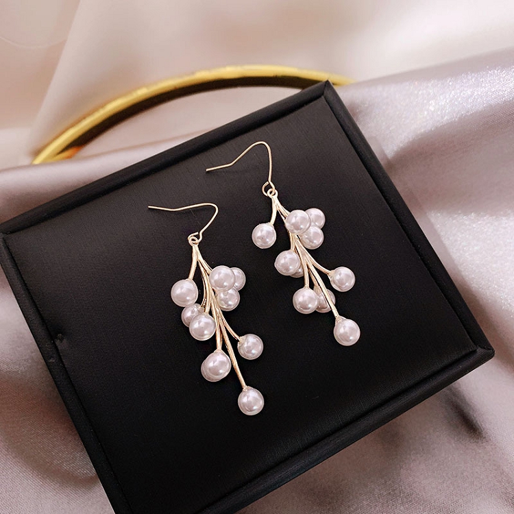 2020 South Korea new sweet S925 silver needle temperament pearl tree earrings niche INS earrings 