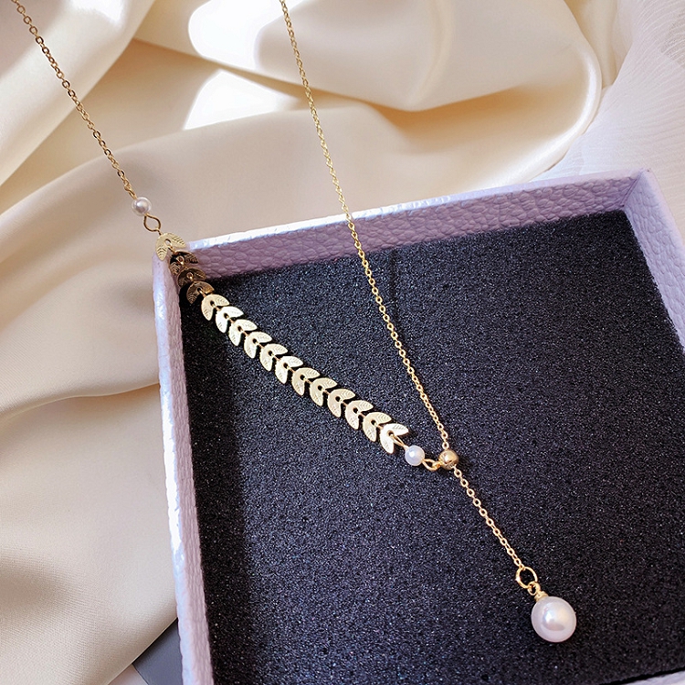 High sense of pearl pendant necklace female clavicle chain INS cool cool wind simple net red necklace neck accessories 