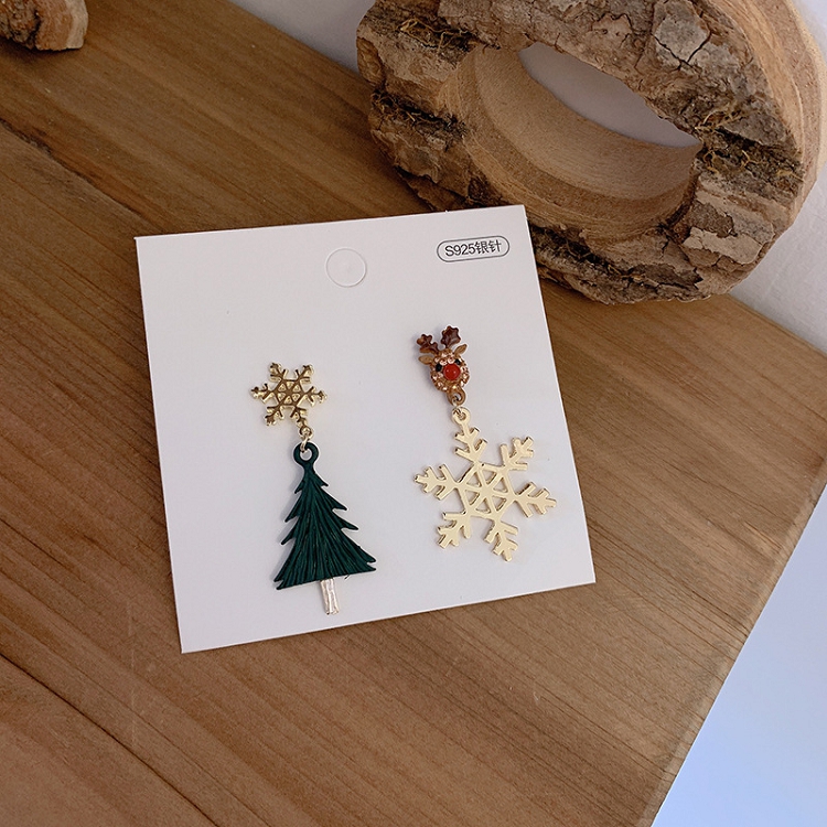 Christmas tree Rhinrhinons Snowflake deer earrings lovely sparkle asymmetrical autumn and winter women show slim long earrings 