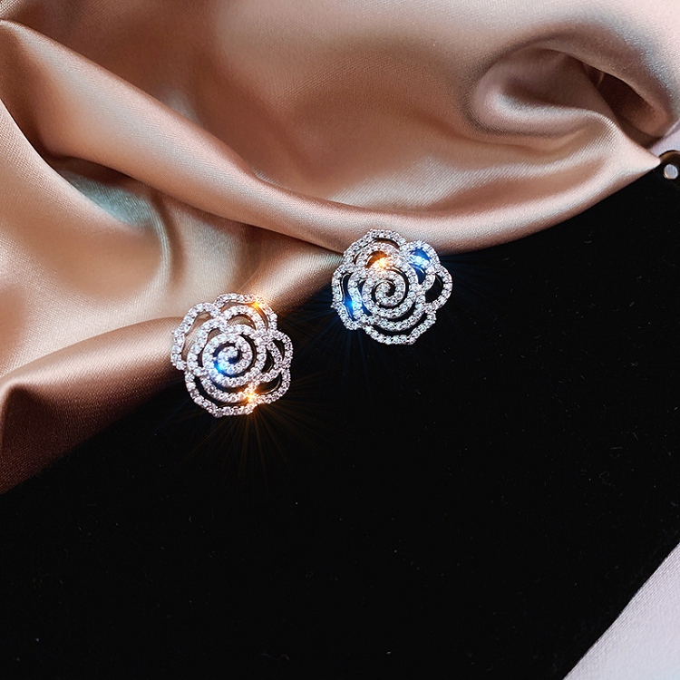 South Korea 2019 new Dongdaemun temperament rose earrings femininity inset full diamond color stud earrings 