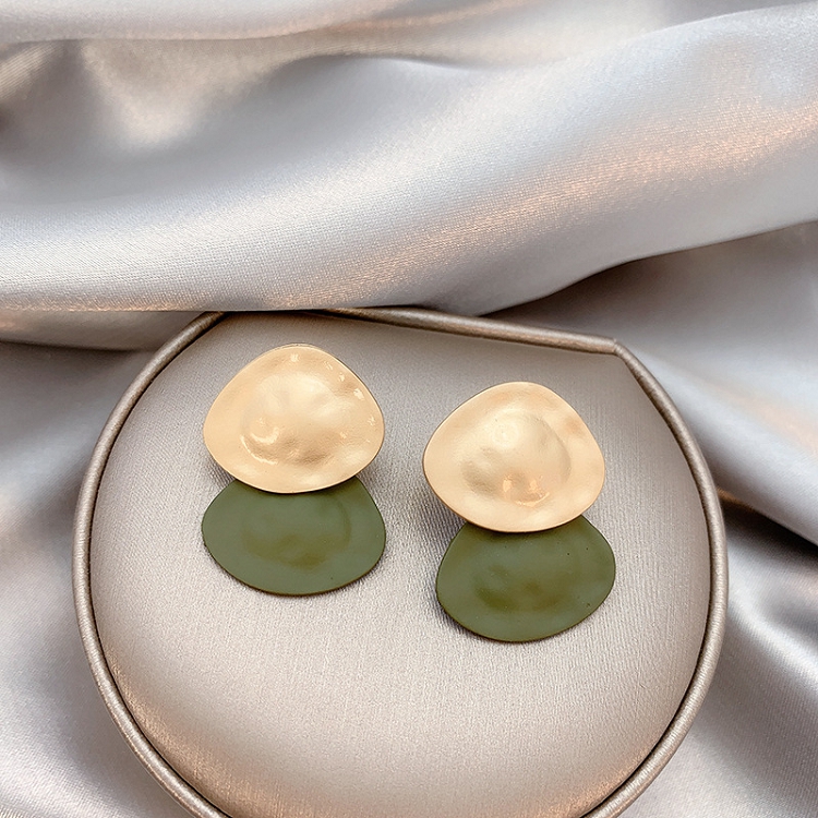 South Korea simple jock bump green metal color earring French style retro small fresh earrings earrings for women 