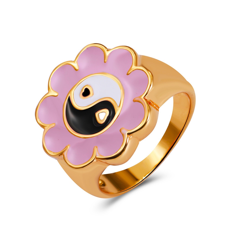 Japan and South Korea new gossip flower ring INS cool wind lovely fun ring maitong fashion network red hand ornaments ?