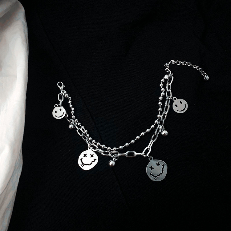 Hip hop double chain bracelet INS cool wind smiley face pendant bracelet niche design fashion boudoir accessories ?