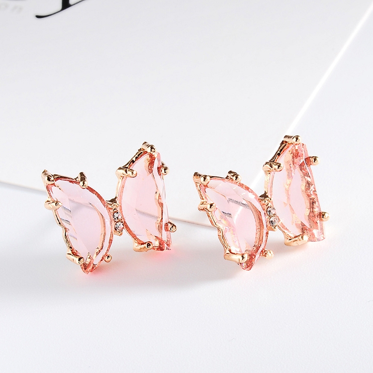 Korean version of the summer super fairy transparent butterfly ear nail temperament simple crystal earrings stall wholesale ?