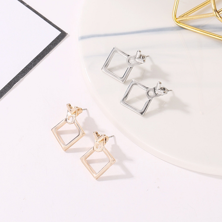 Japan and South Korea hot accessories fashion personality versatile earrings minimal geometry hollow diamond square earrings ?
