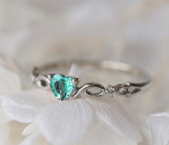 Japan and South Korea fashion simple heart ring lovely finger girlfriend romantic birthday gift fashion zircon jewelry ?