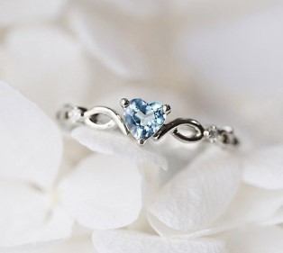 Japan and South Korea fashion simple heart ring lovely finger girlfriend romantic birthday gift fashion zircon jewelry ?