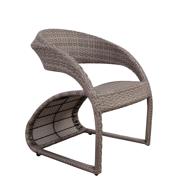 High Quality Outdoor Rattan Furniture Comfortable Backrest Creative Outdoor Garden Rattan Furniture Set