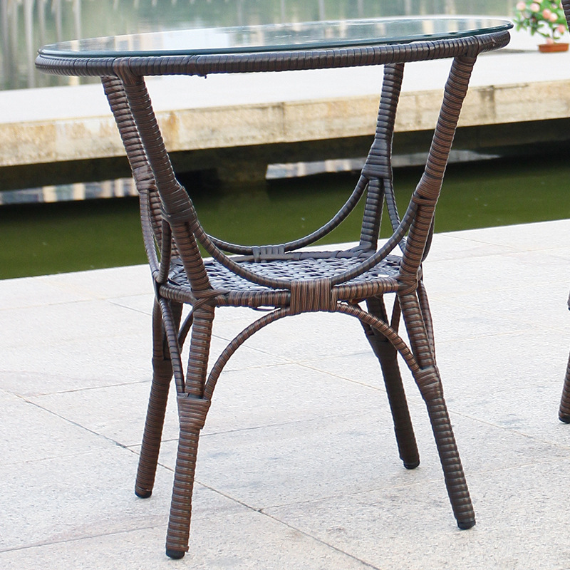 China Good Outdoor Country Yard Table Modern Metal Frame Chair Set With Tempered Glass