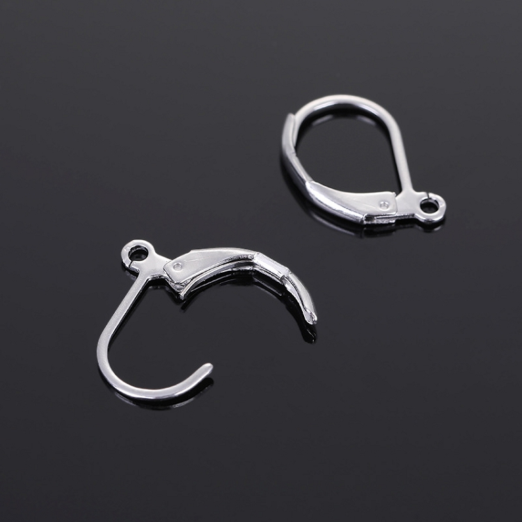 Stainless steel anti-fading earring for men and women, exquisite, fashionable, simple earring accessories