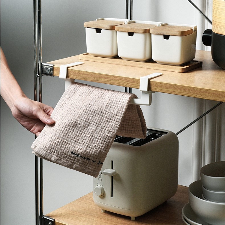 New multifunctional Japanese traceless kitchen, bathroom, cabinet, door, towel rack, clip-on cloth rack, wardrobe rack