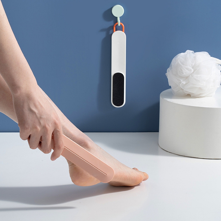Hang a small anti-color scrub exfoliating foot brush that is safe and gentle and does not hurt the skin