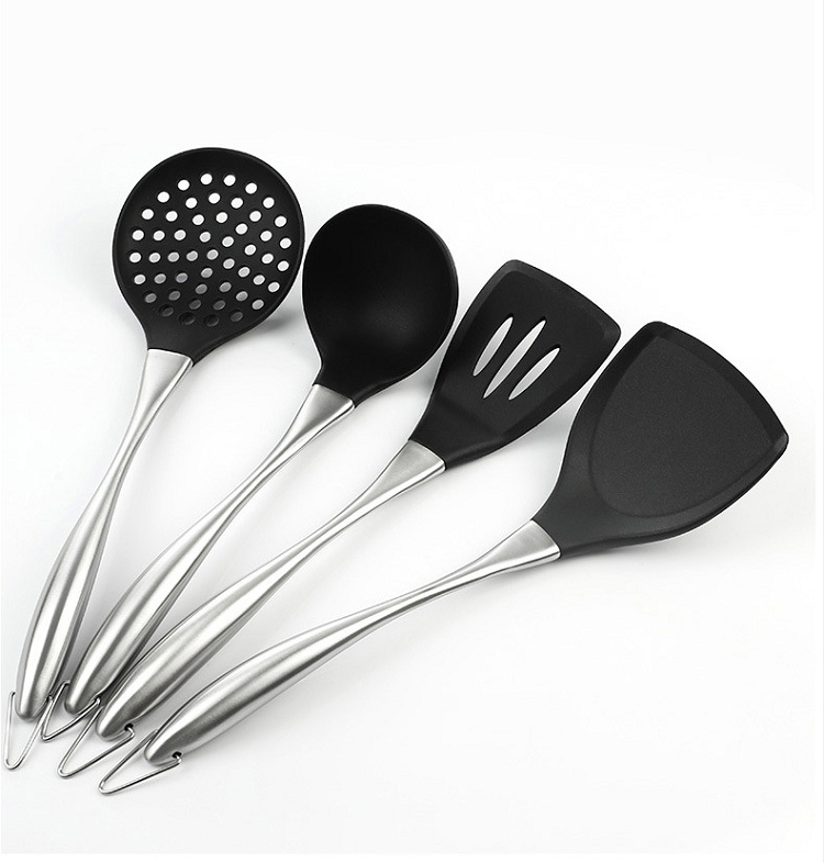 The new kitchen utensils are convenient for home cooking-KT-000070-88