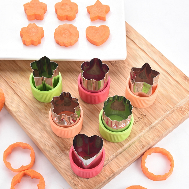 2 piece set of stainless steel melon and vegetable shape cut biscuit mold, vegetable baby food supplement cut flower mold