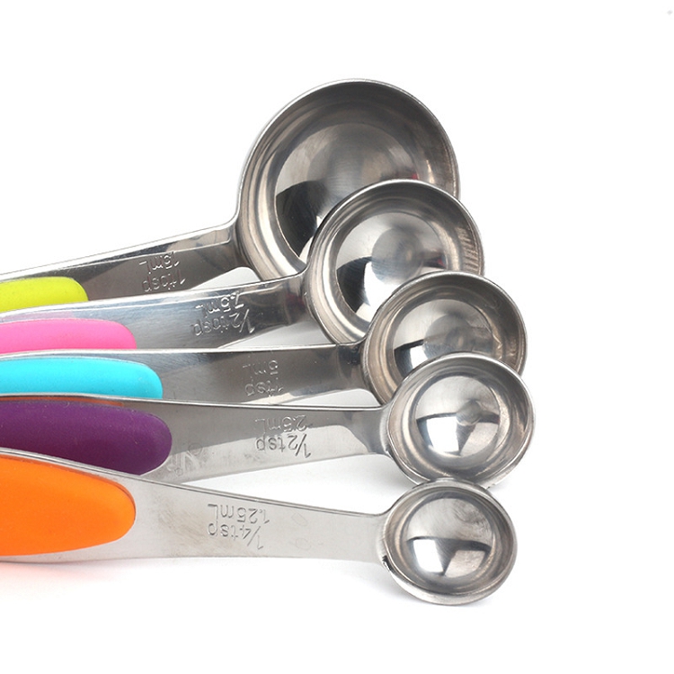 Custom stainless steel baking tools 5-piece set, multicolored measuring cups, insulation pads