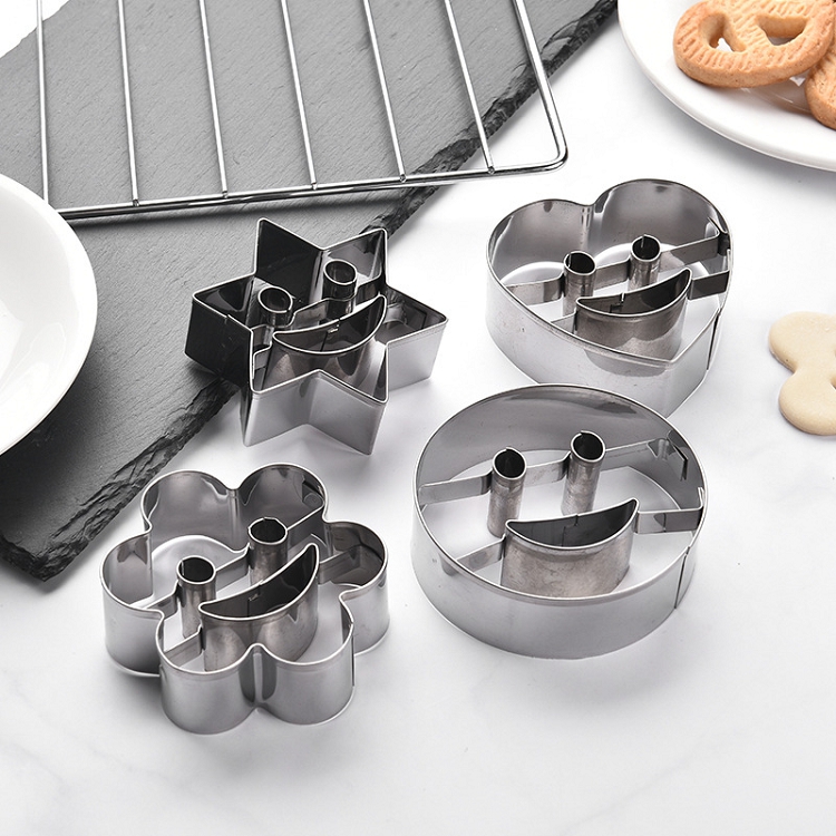 4 piece set of stainless steel smiley face biscuit mold, emoticon package cutting tool, creative smiley face biscuit