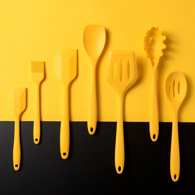 Fresh Mustard Kitchen ContainerSilicone Utensils Set In MustardYellow Cooking Tools With Metal Container