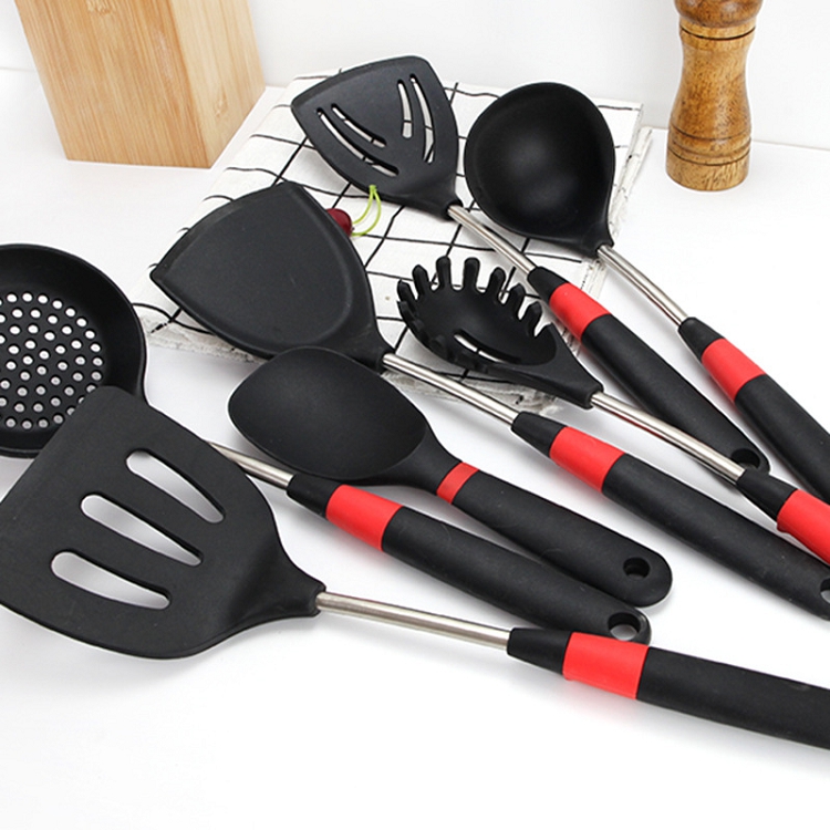 Factory wholesale silicone kitchenware set kitchen cooking tool 7 piece set household cooking spatula hot pot colander