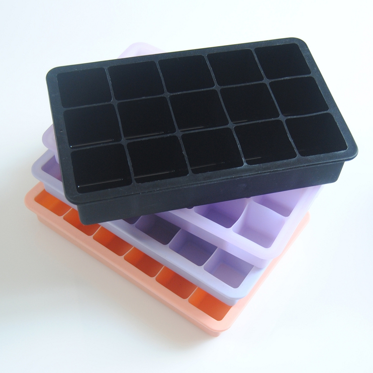 24 Holes Silicone Reusable Small Square Ice-making Tools with lid