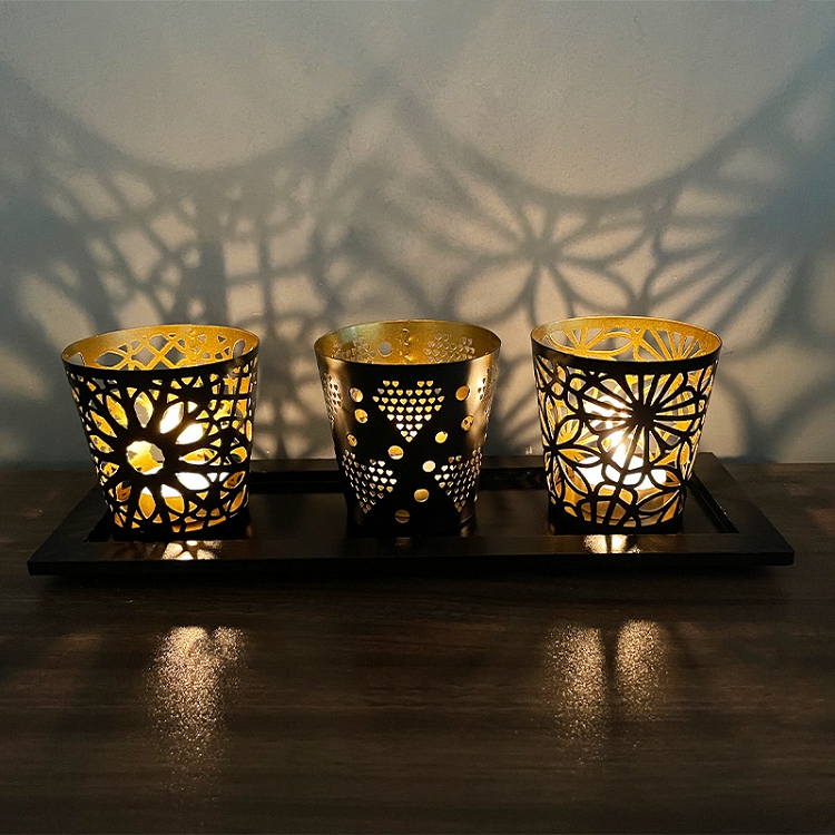 New European geometric set of three iron art candlestick set home bedroom living room atmosphere decorative pattern can be customized